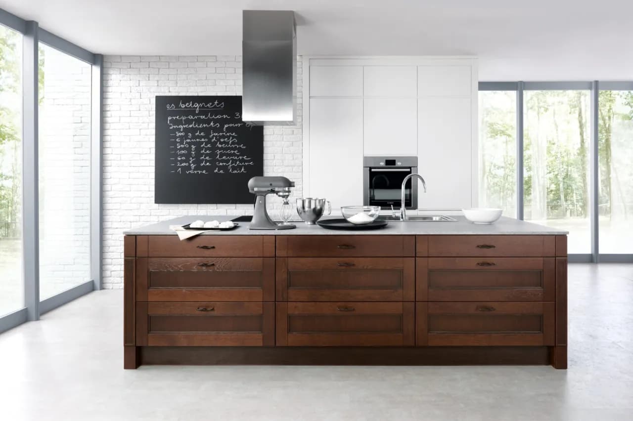 Pomysły na to, co powiesić na ścianę w kuchni, które zachwycą każdego